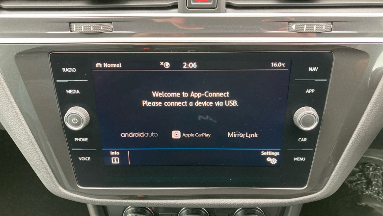 Volkswagen Tiguan 2.0 TDi 150 4Motion R-Line Tech 5dr DSG Diesel Estate